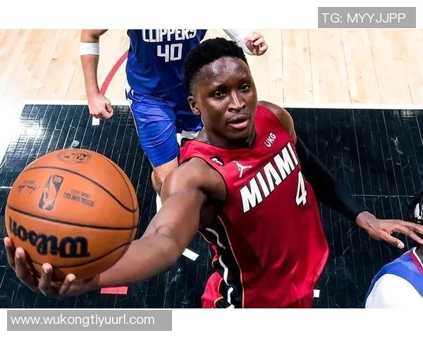 希罗赞鲍威尔训练刻苦表现优异为其取得佳绩感到由衷高兴