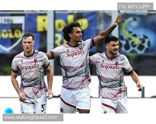 罗体报道齐尔克泽渴望加盟罗马但需解决与曼联的协议及佣金问题