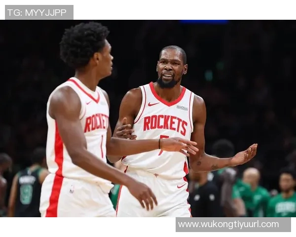 杜兰特赞阿门持球能力出色三分球自信决策无懈可击