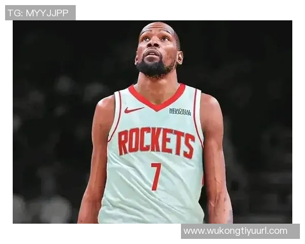 杜兰特苦战上半场表现抢眼砍下全队最高15分助力球队奋战