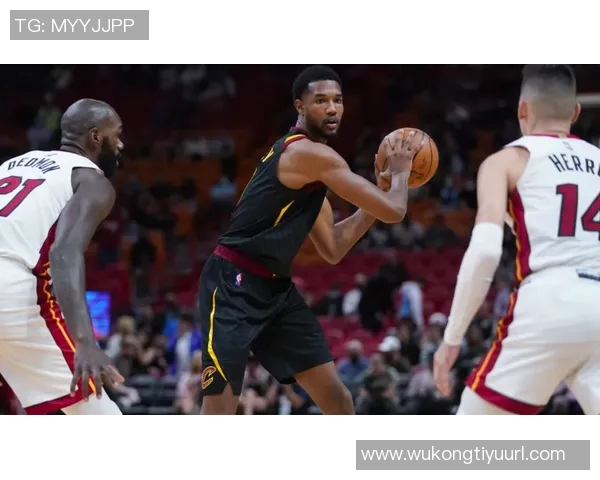 替补奇兵罗林斯上半场表现抢眼贡献11分5板2助攻正负值高达17